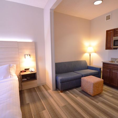 Holiday Inn Express Toledo-Oregon By Ihg Exterior foto