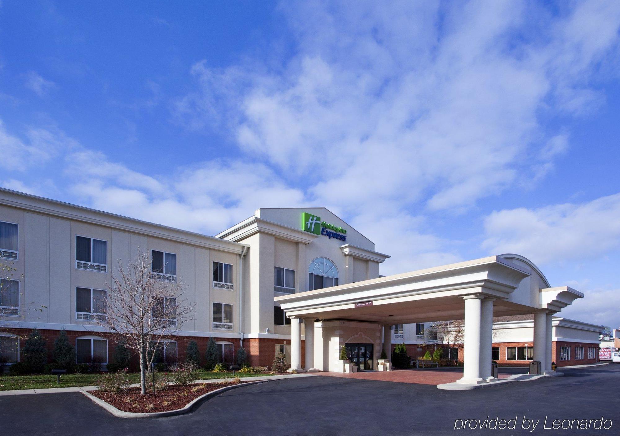 Holiday Inn Express Toledo-Oregon By Ihg Exterior foto