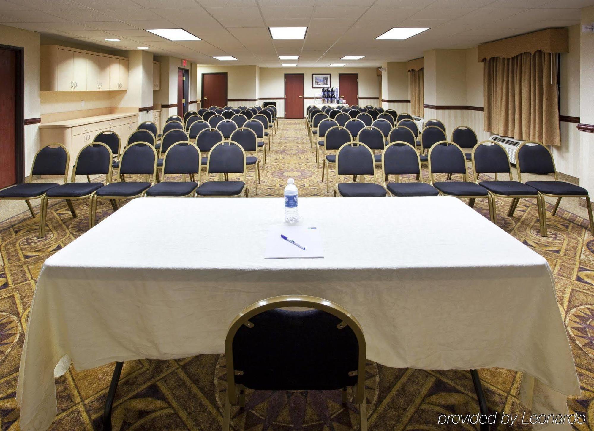 Holiday Inn Express Toledo-Oregon By Ihg Exterior foto