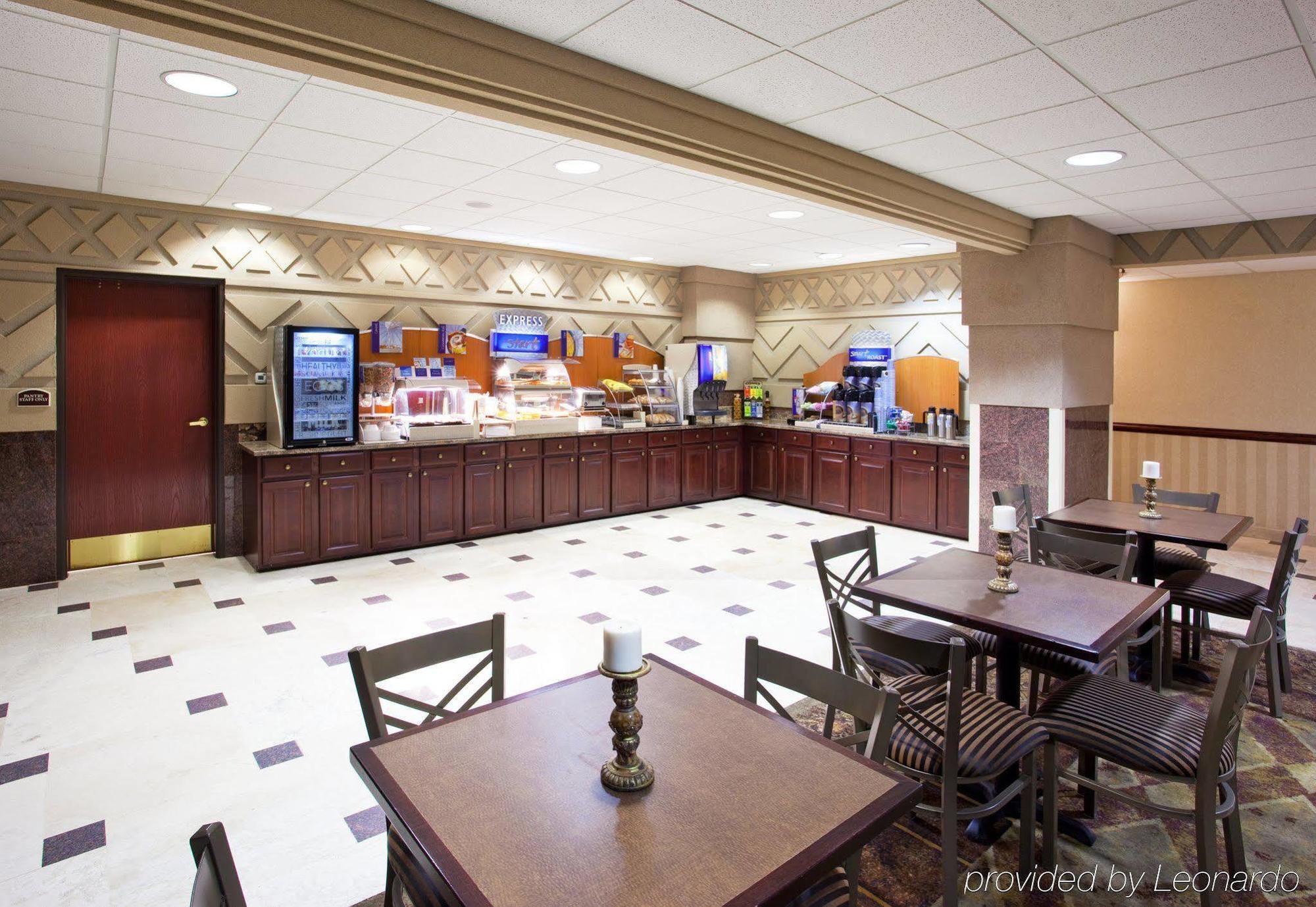 Holiday Inn Express Toledo-Oregon By Ihg Exterior foto